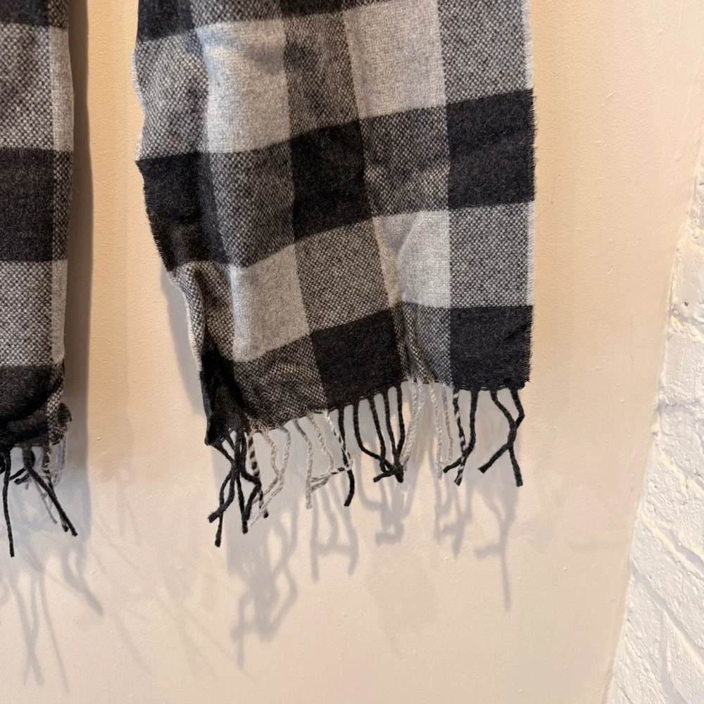 Checkered Cashmere Scarf